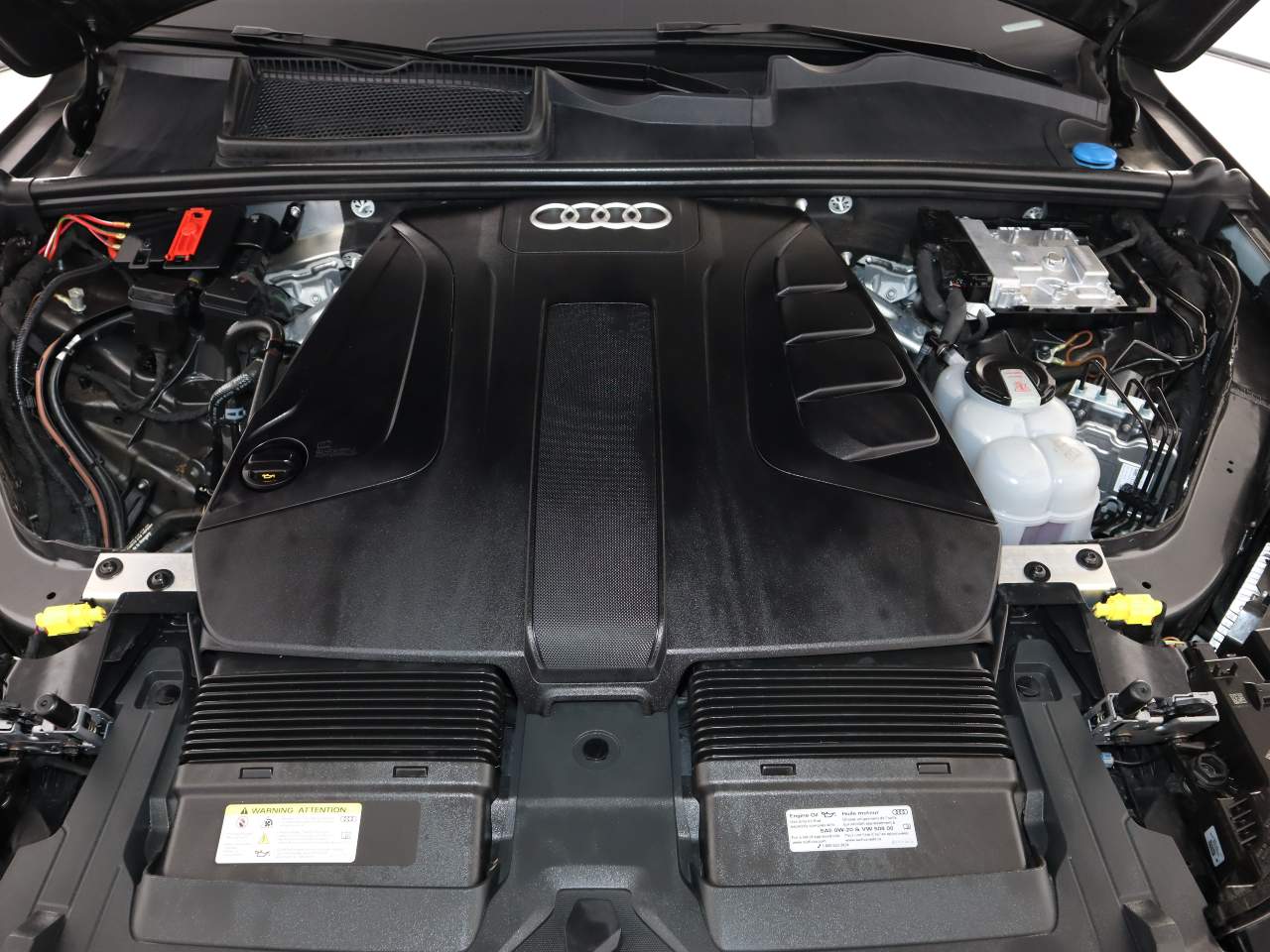 2025 Audi Q7 quattro Premium 45 TFSI