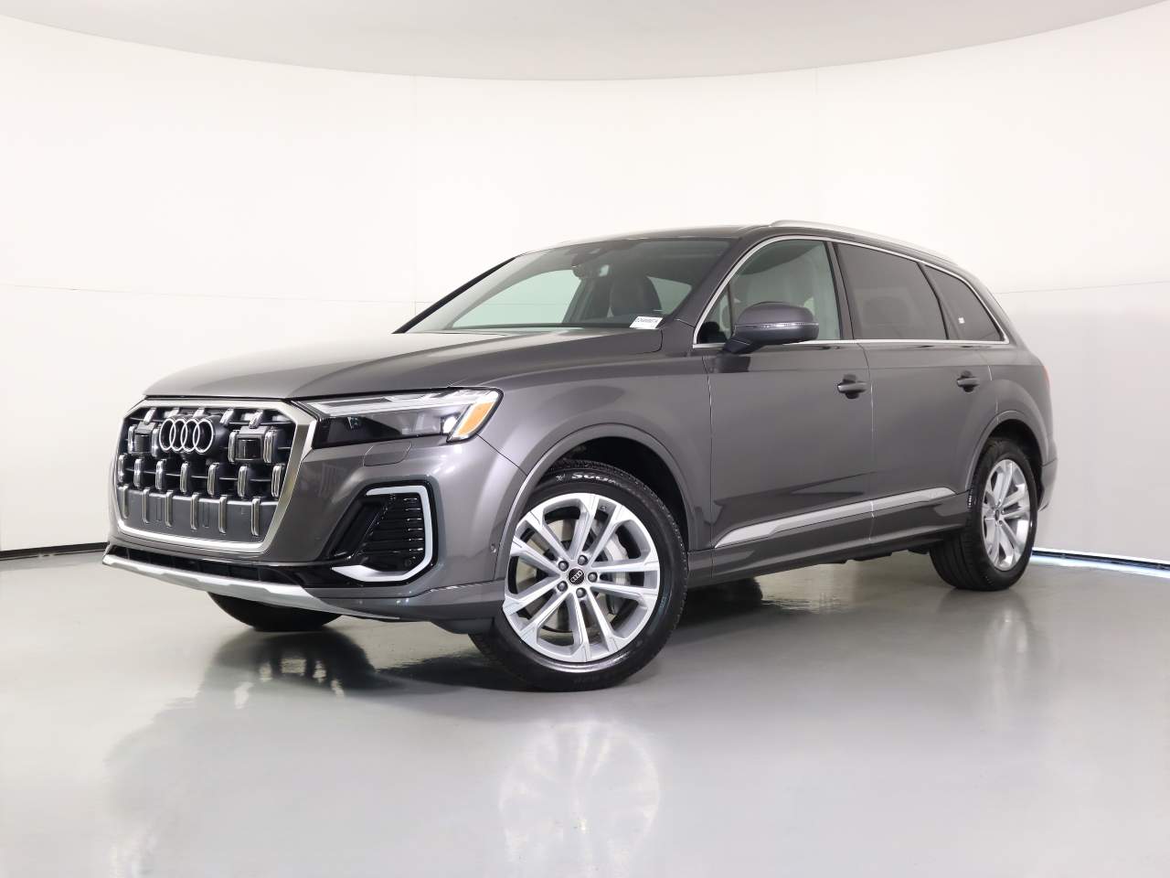 2025 Audi Q7 quattro Premium 45 TFSI