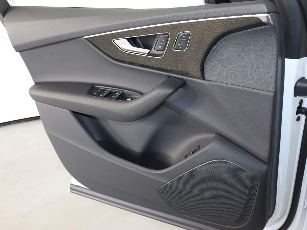 2025 Audi Q7 quattro Premium 45 TFSI