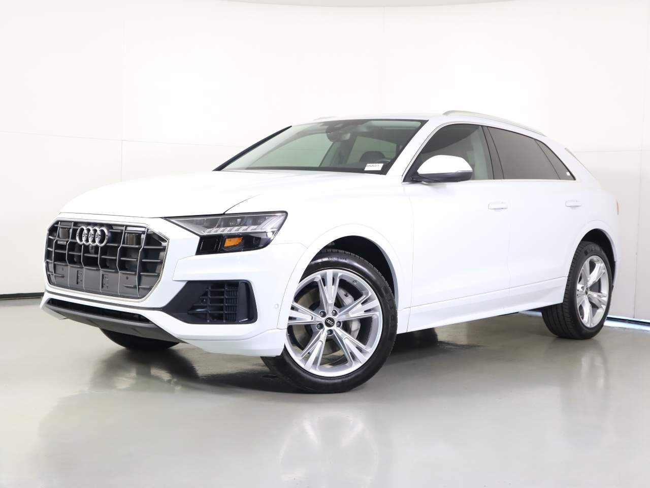 2023 Audi Q8