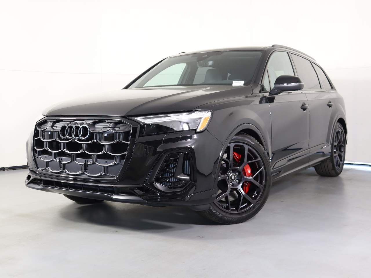 2025 Audi SQ7 4.0T quattro Premium Plus