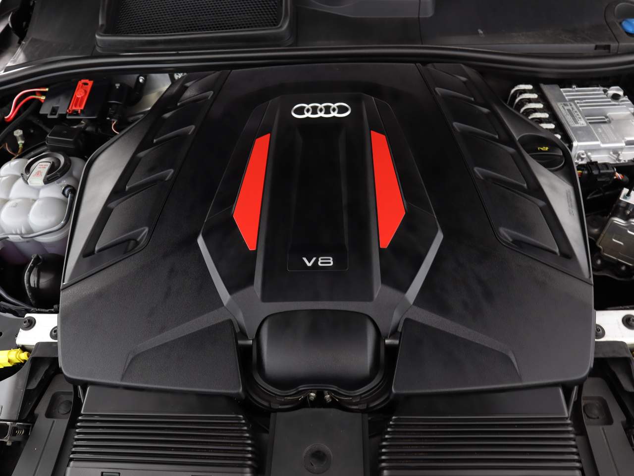 2025 Audi SQ7 4.0T quattro Premium Plus