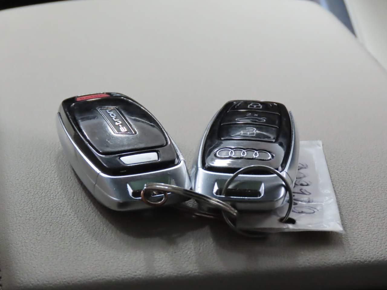 2024 Audi Q8 Sportback e-tron quattro Premium S line