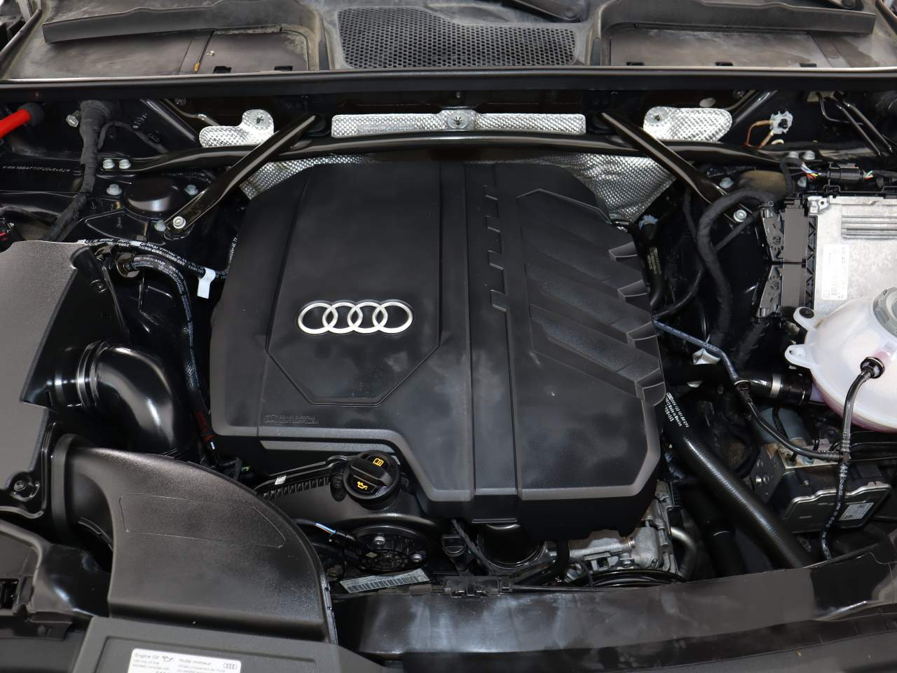 2023 Audi Q5 quattro Premium Plus 40 TFSI