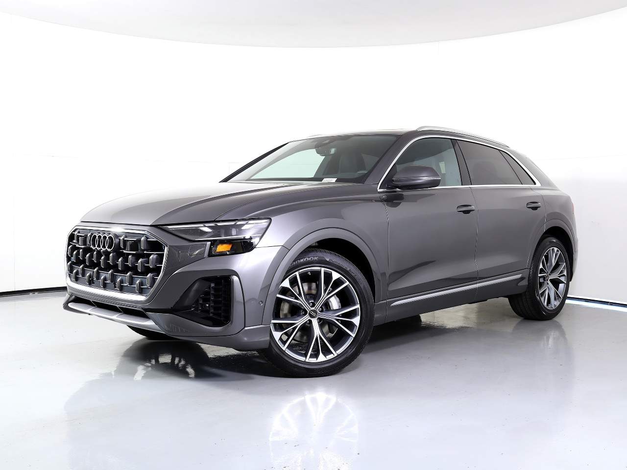 2025 Audi Q8 quattro Premium Plus 55 TFSI