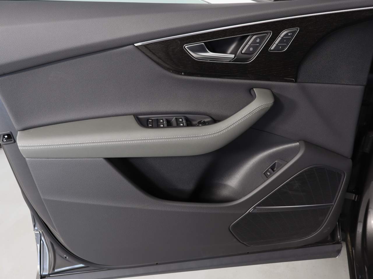 2024 Audi Q8 quattro Premium Plus 55 TFSI