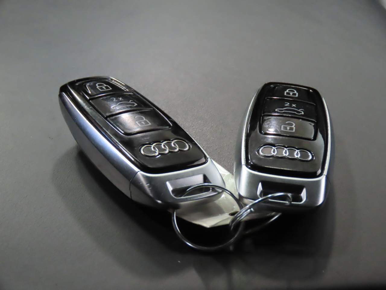 2023 Audi SQ8 4.0T quattro Prestige