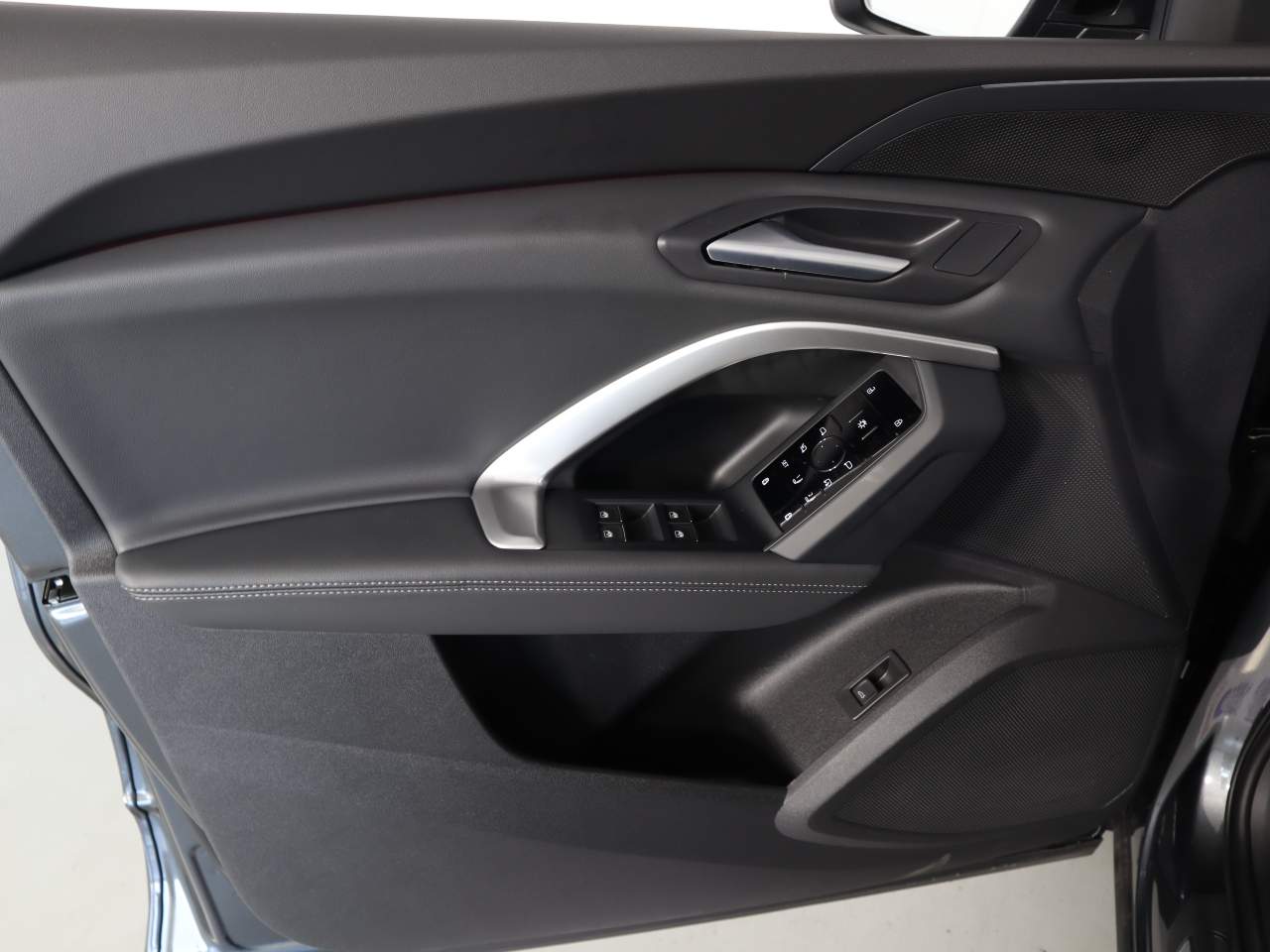2026 Audi Q5 Sportback quattro Premium TFSI