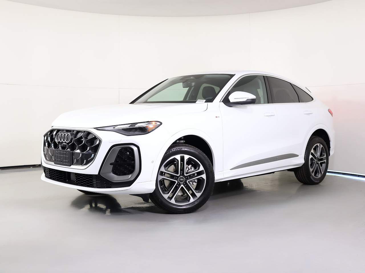 2026 Audi Q5 Sportback quattro Premium TFSI