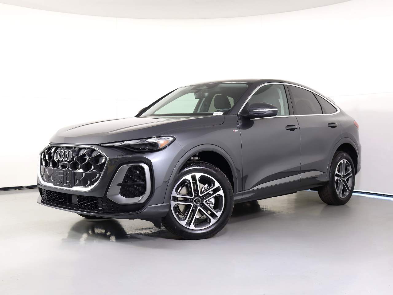 2026 Audi Q5 Sportback quattro Premium TFSI
