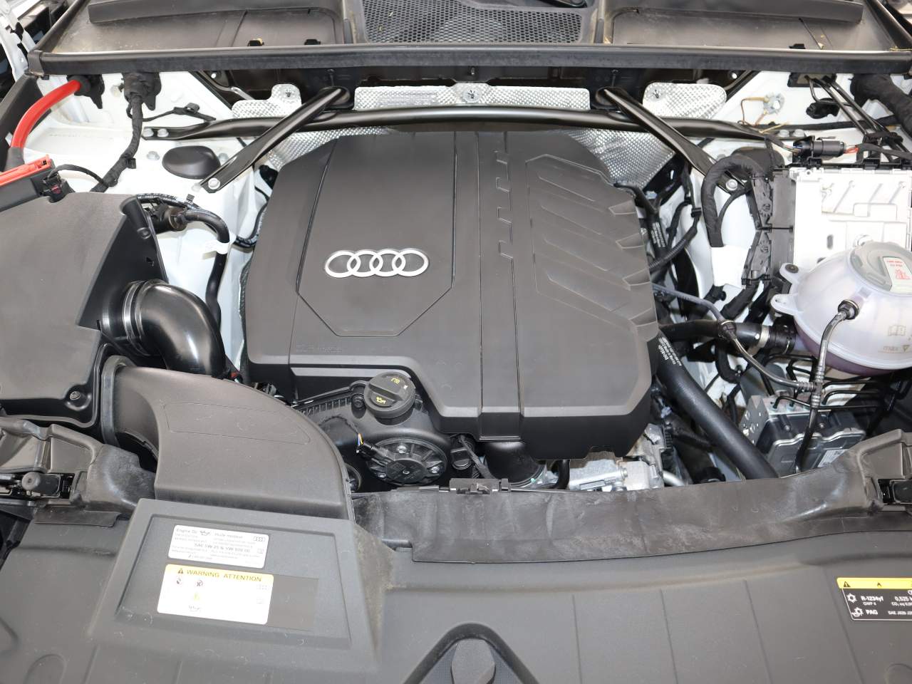 2024 Audi Q5 quattro S line Prem Plus 45 TFSI