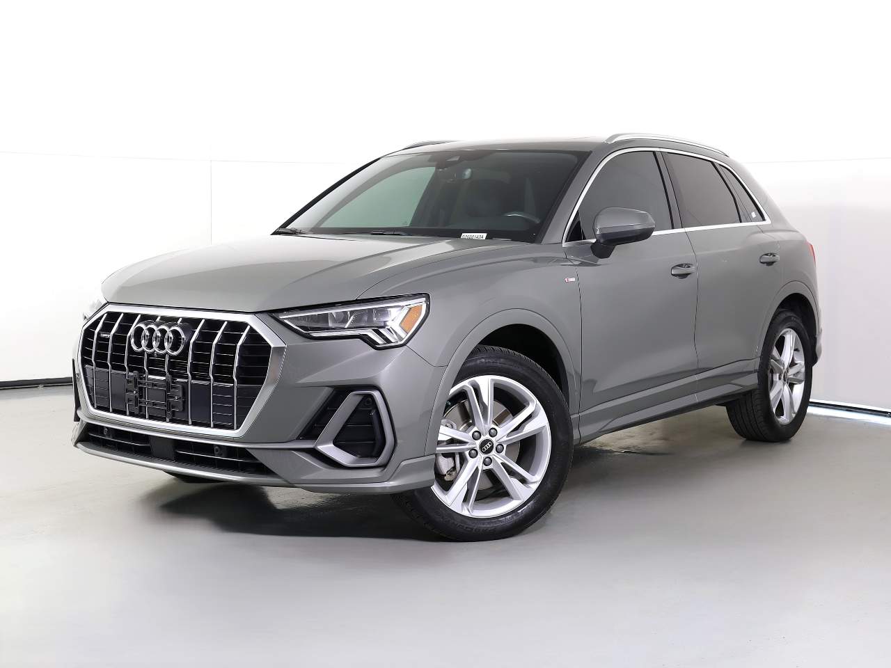 2022 Audi Q3