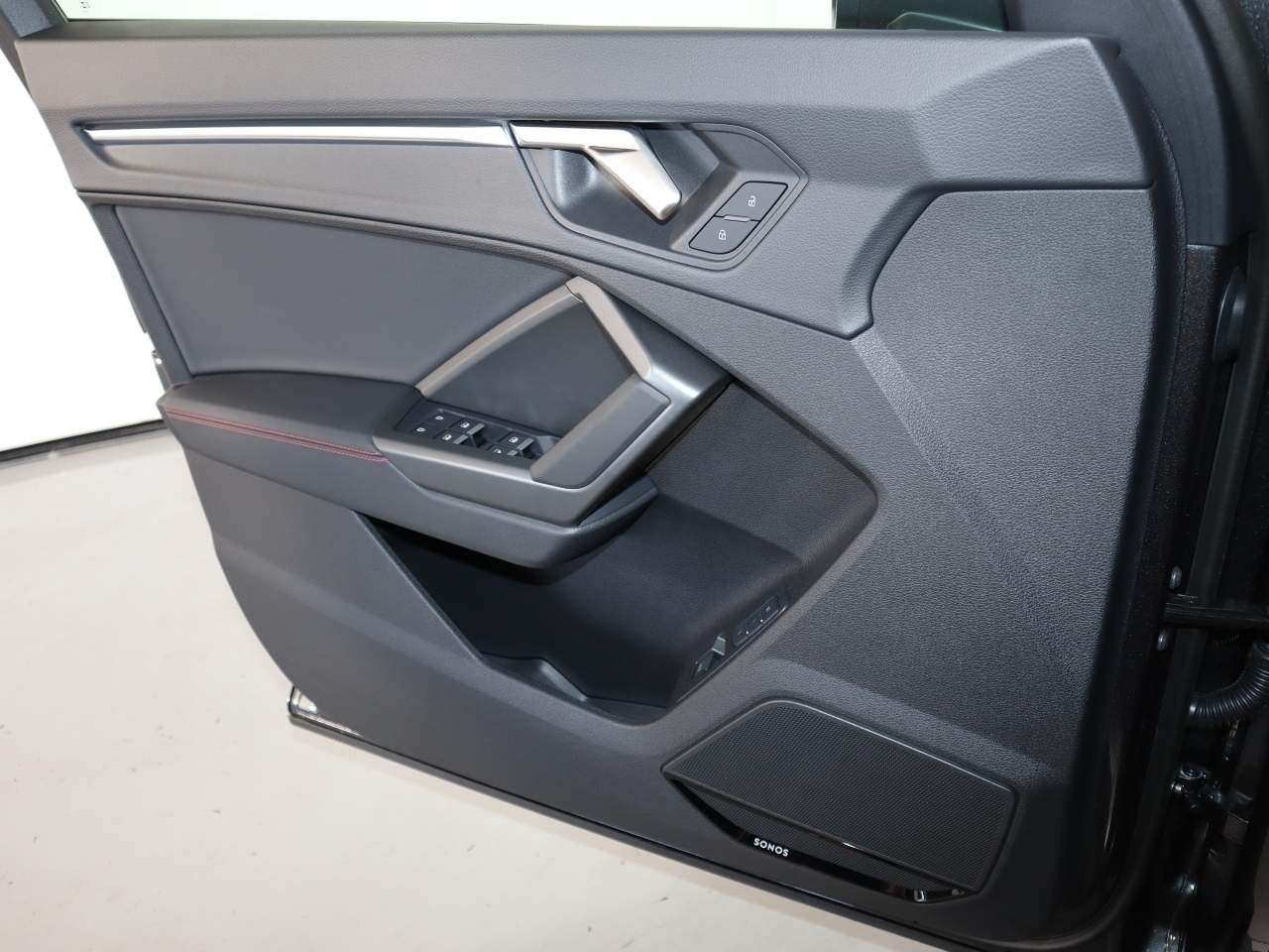 2025 Audi Q3 quattro S line Prem Plus 45 TFSI