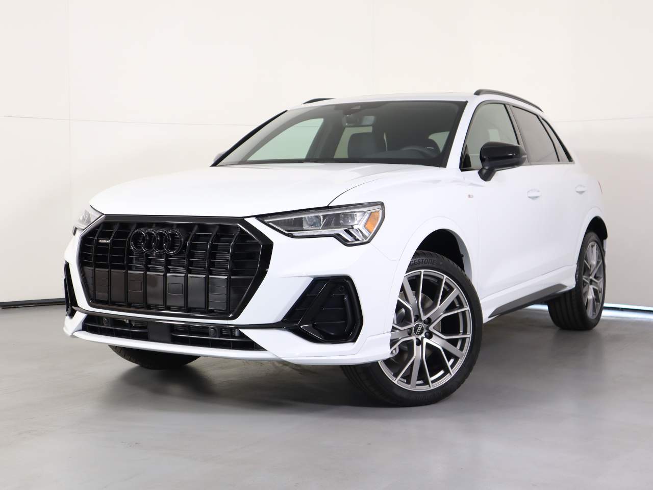 2025 Audi Q3 quattro S line Prem Plus 45 TFSI