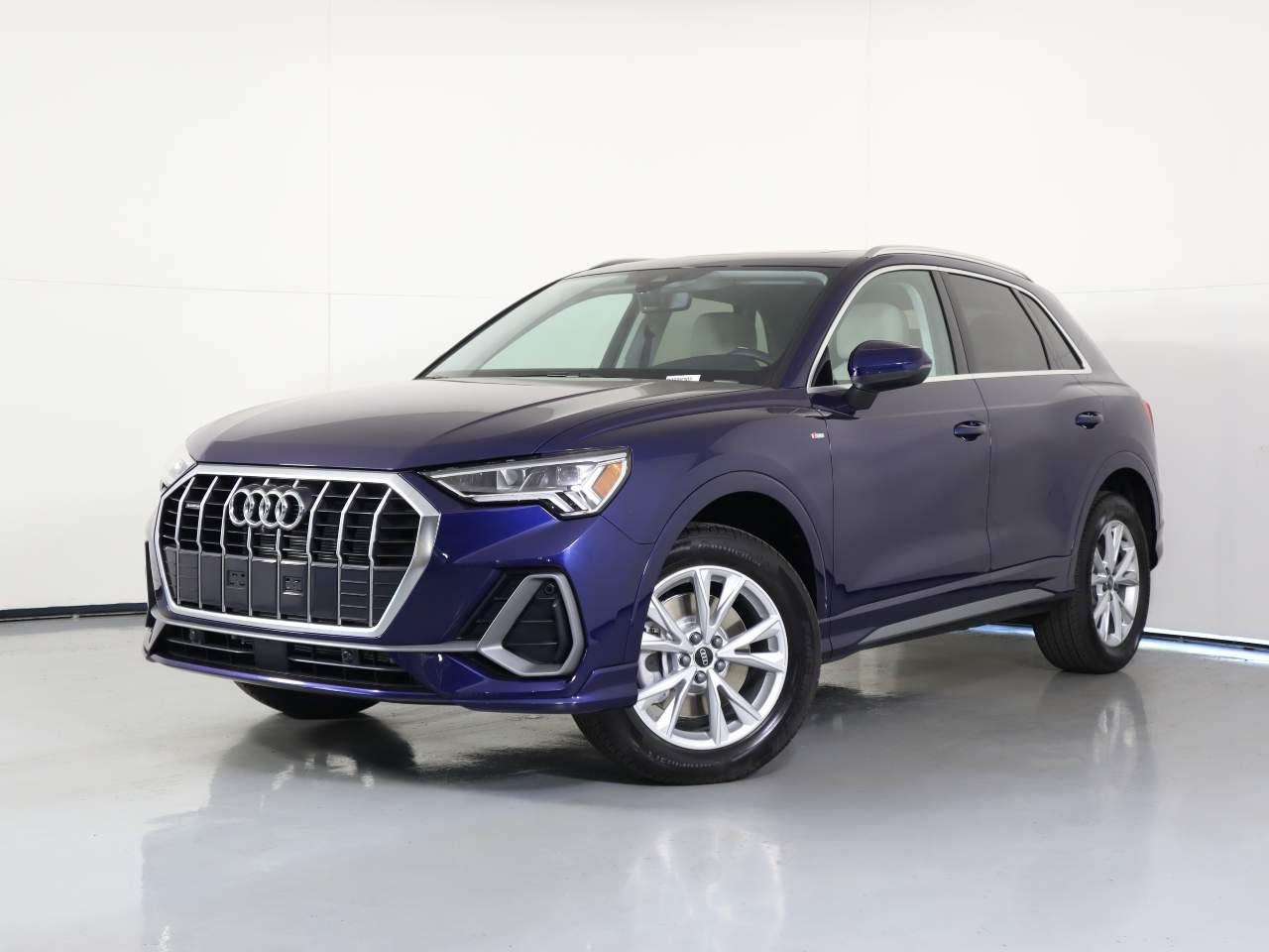 2025 Audi Q3 quattro S line Prem Plus 45 TFSI