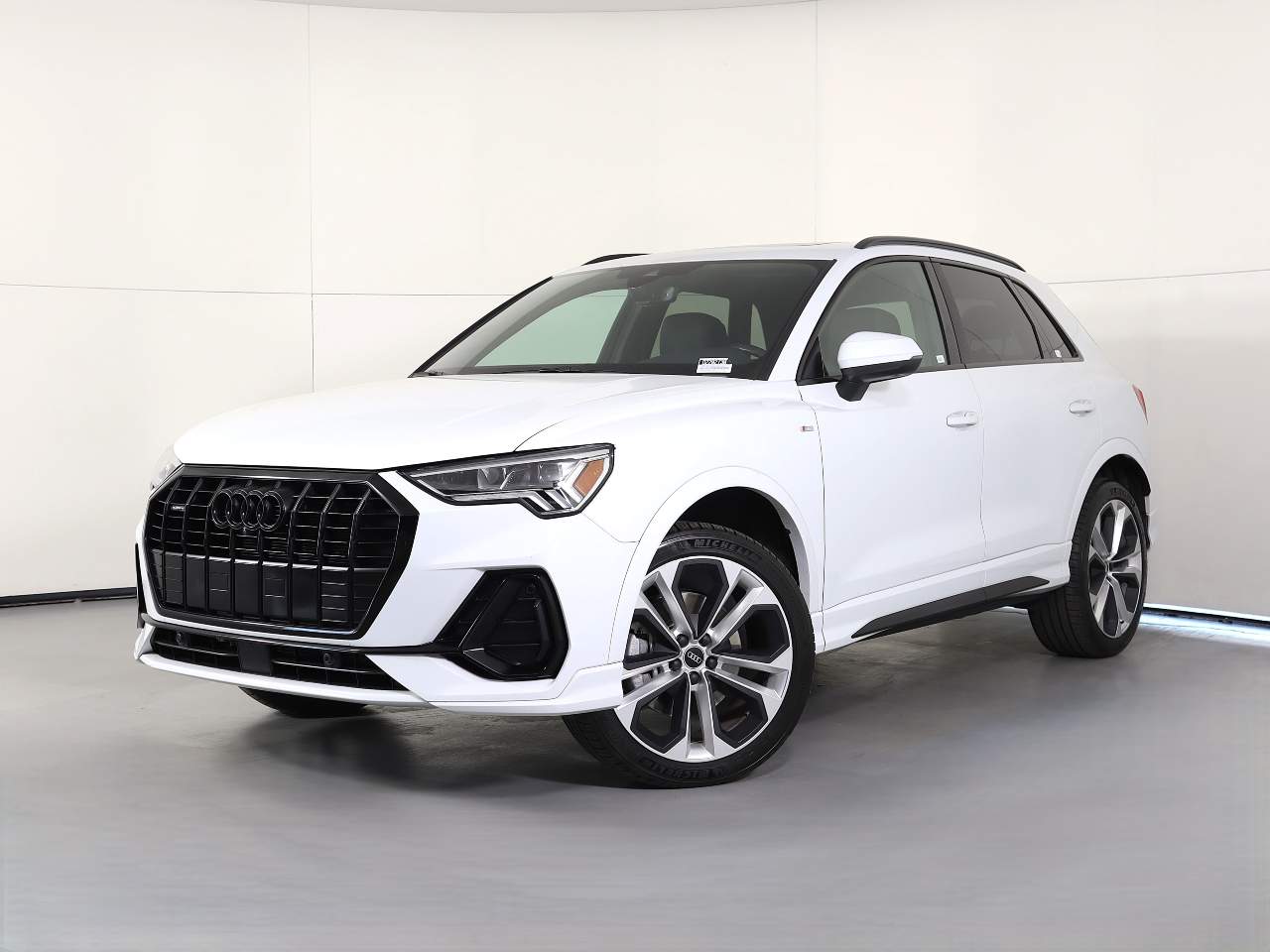 2022 Audi Q3 quattro S line Prem Plus 45 TFSI