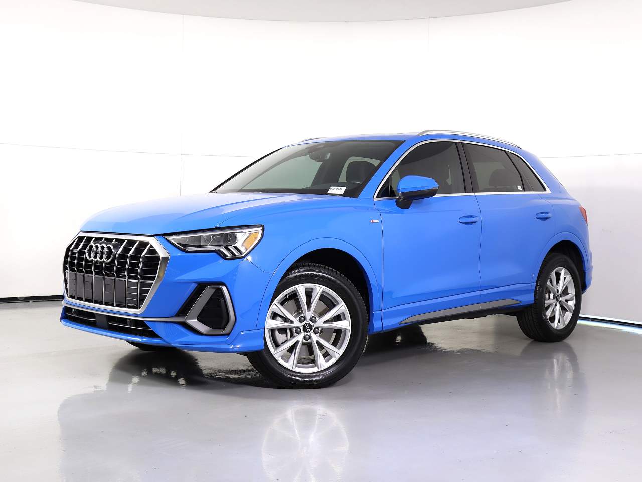 2023 Audi Q3 quattro S line Prem Plus 45 TFSI
