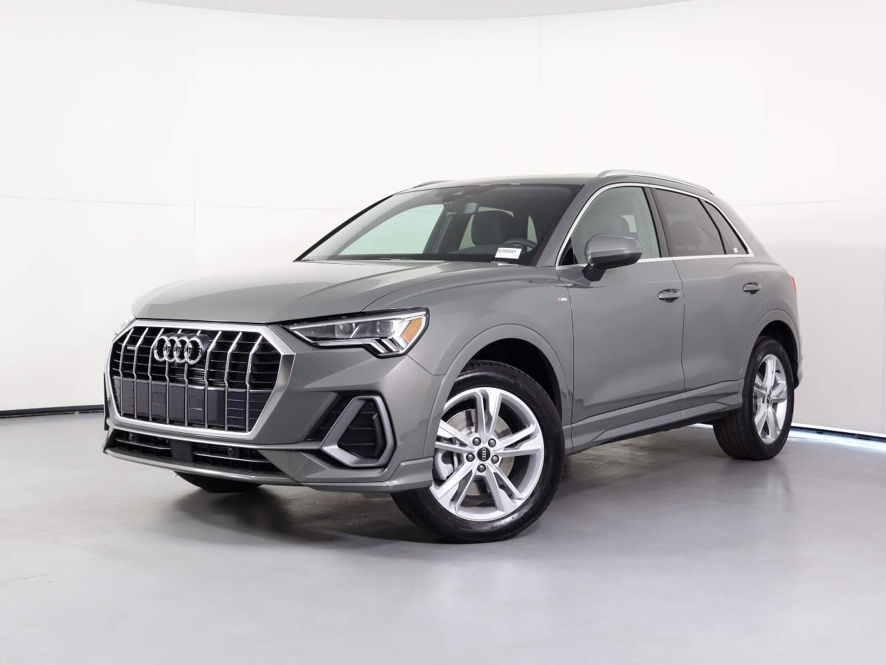 2024 Audi Q3 quattro S line Prem Plus 45 TFSI