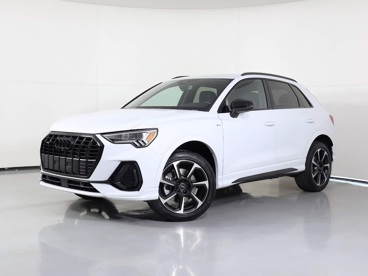 2025 Audi Q3 quattro S line Prem Plus 45 TFSI