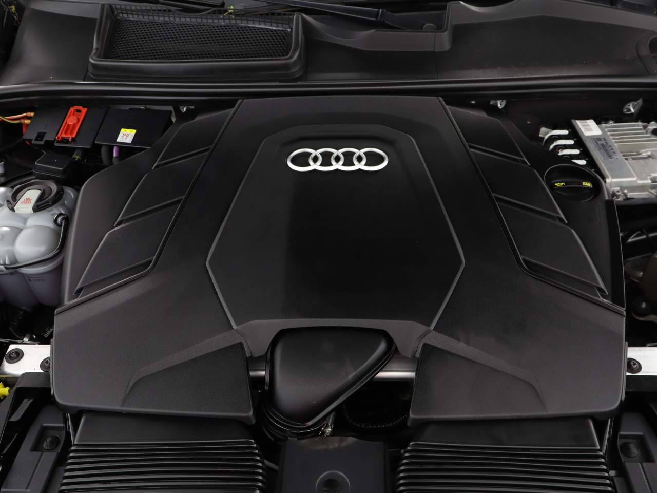 2019 Audi Q8 3.0T quattro Premium Plus