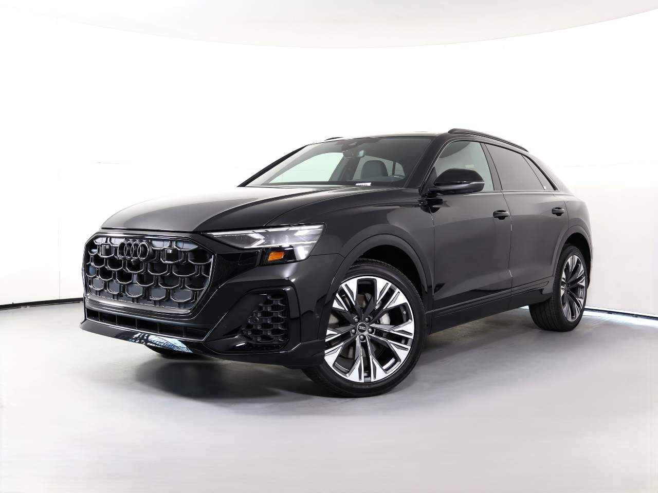 2024 Audi Q8 quattro Premium Plus 55 TFSI