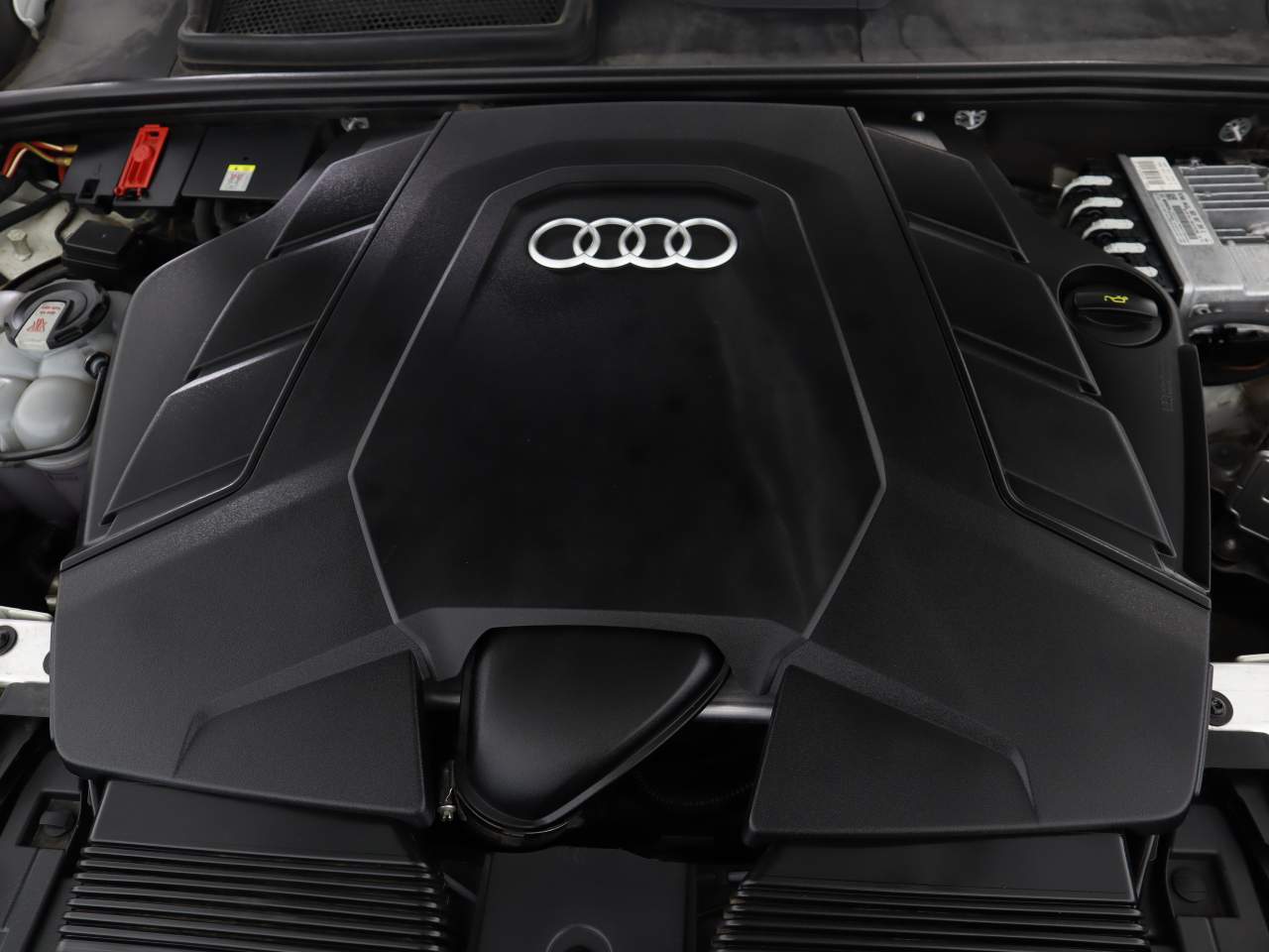 2022 Audi Q8 quattro Premium Plus 55 TFSI