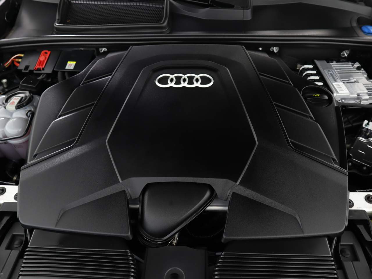 2023 Audi Q8 quattro Premium Plus 55 TFSI