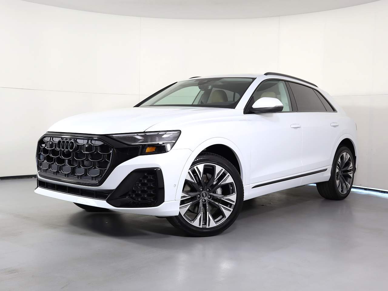 2025 Audi Q8 quattro Premium Plus 55 TFSI