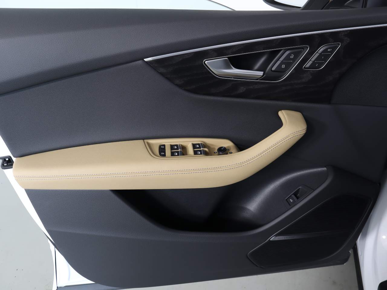 2027 Audi Q8 quattro Premium Plus 55 TFSI