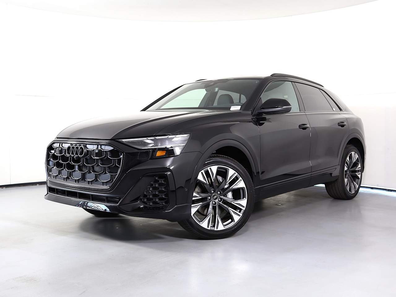 2025 Audi Q8 quattro Premium Plus 55 TFSI