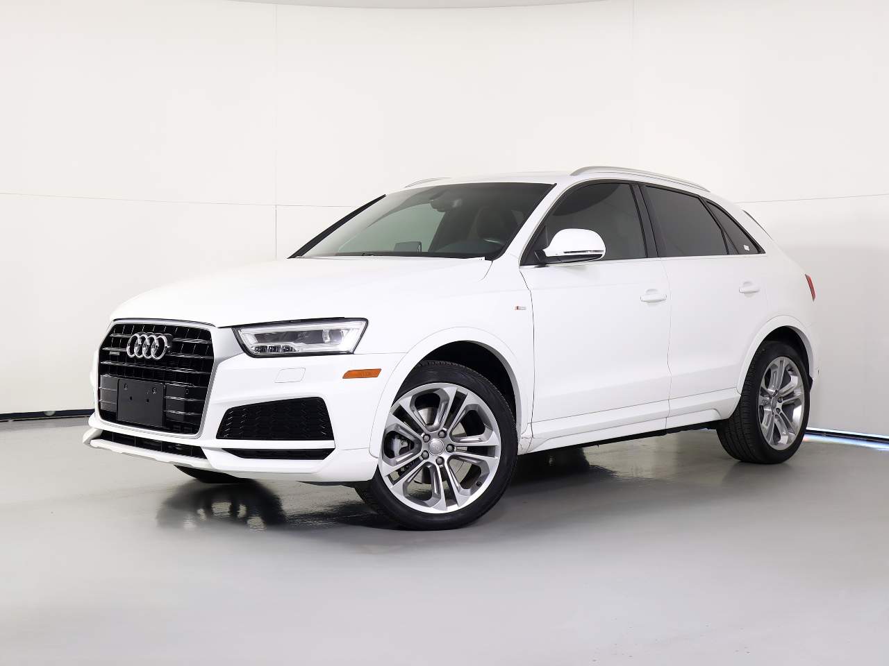 2018 Audi Q3 2.0T quattro Premium Plus