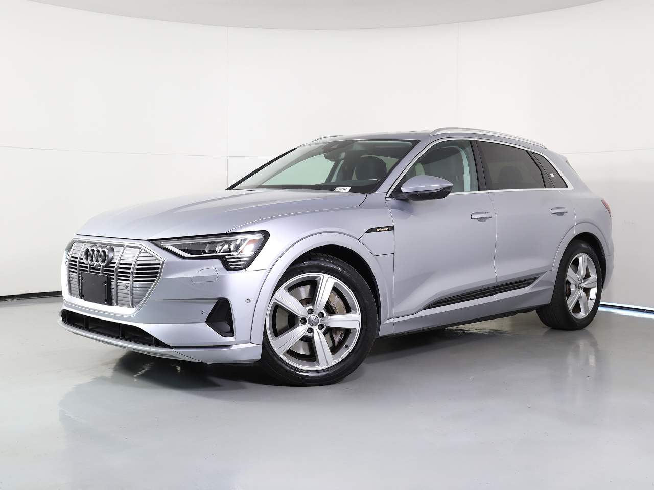 2019 Audi e-tron quattro Premium Plus