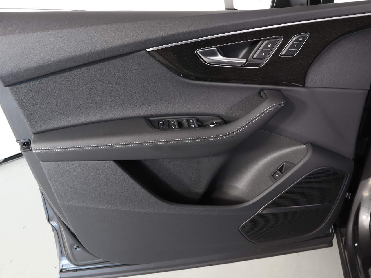 2025 Audi Q7 quattro Premium Plus 45 TFSI