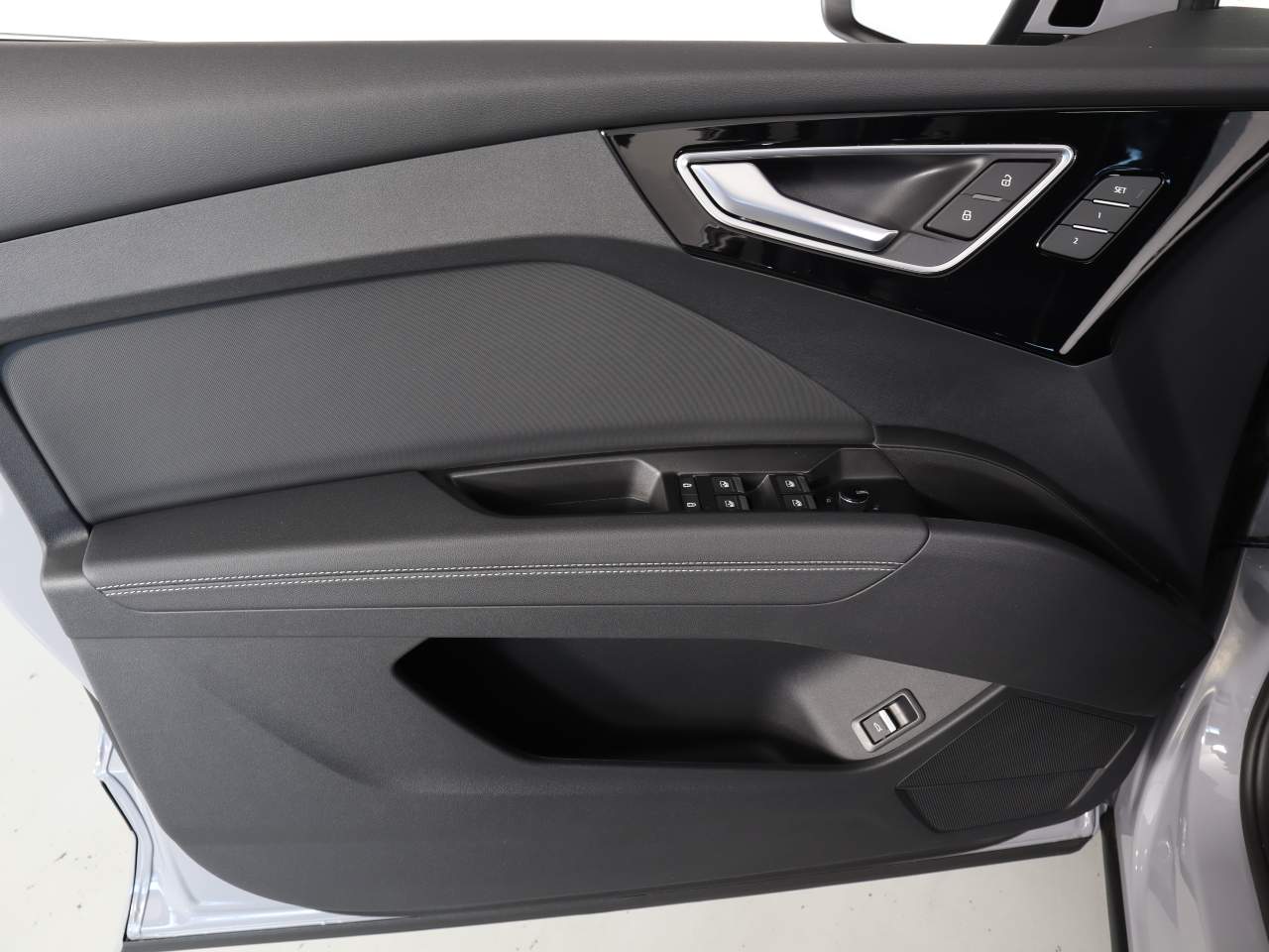 2025 Audi Q4 e-tron quattro Premium Plus 55