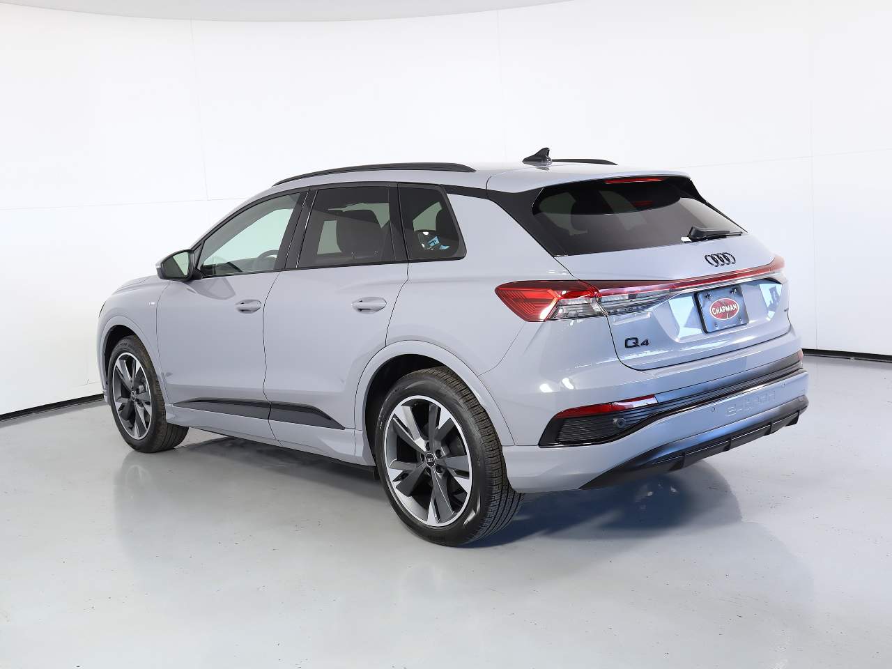 2025 Audi Q4 e-tron quattro Premium Plus 55