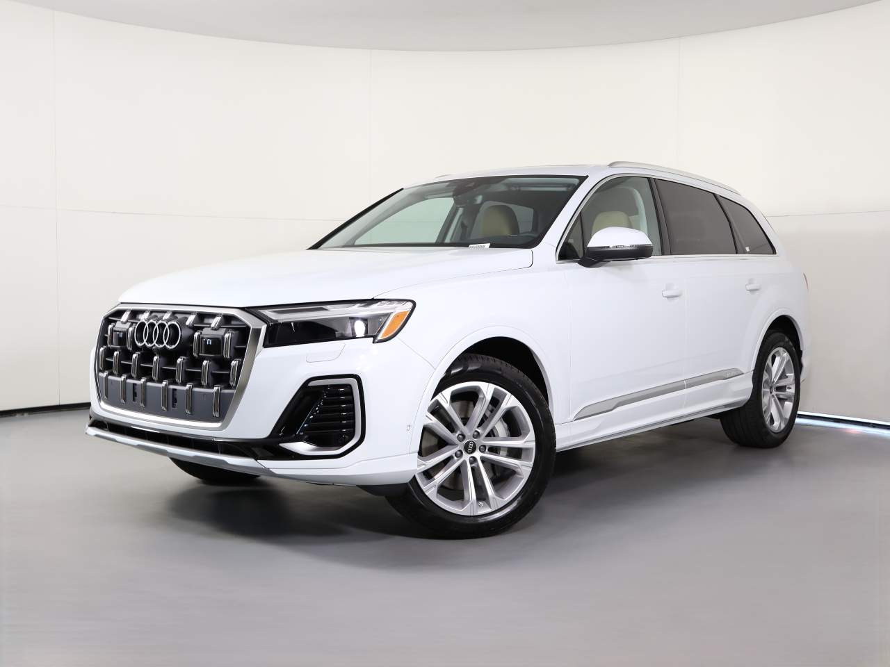 2025 Audi Q7 quattro Premium Plus 55 TFSI