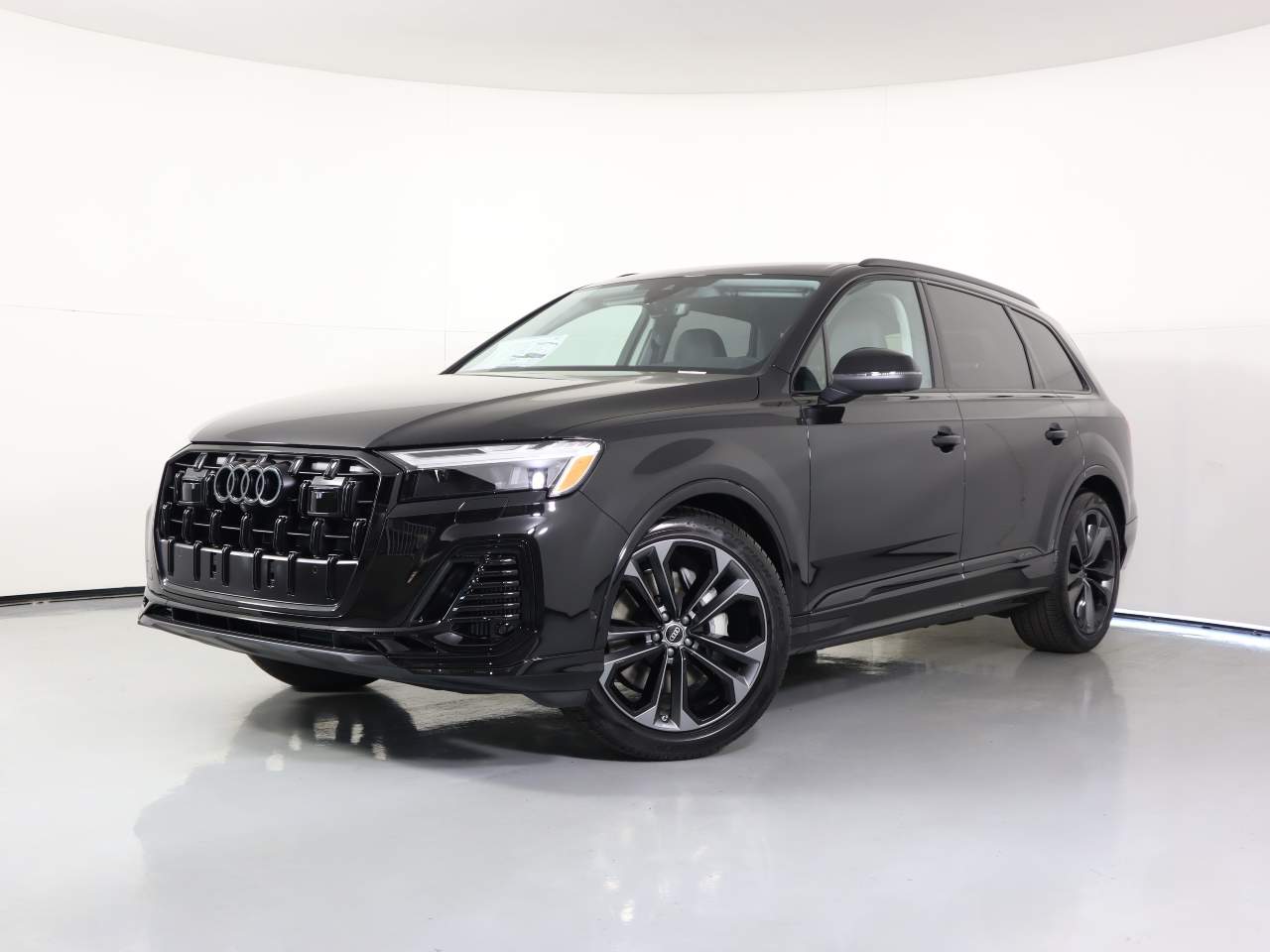2025 Audi Q7 quattro Premium Plus 55 TFSI