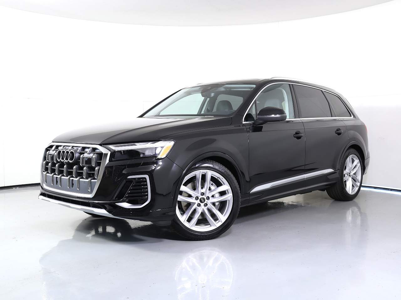 2025 Audi Q7 quattro Premium Plus 55 TFSI