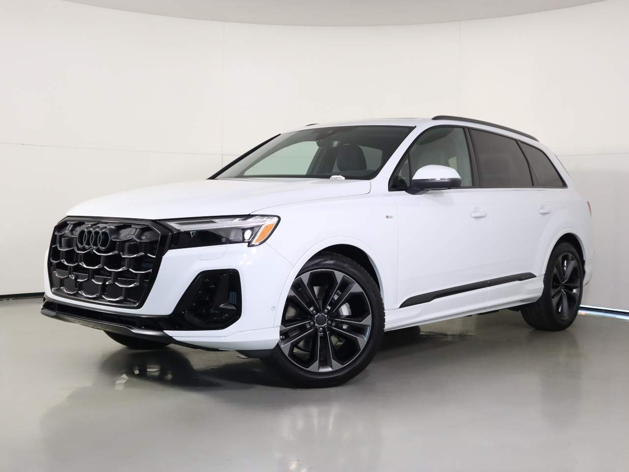 2026 Audi Q7 quattro S line Premium Plus 55 TFSI
