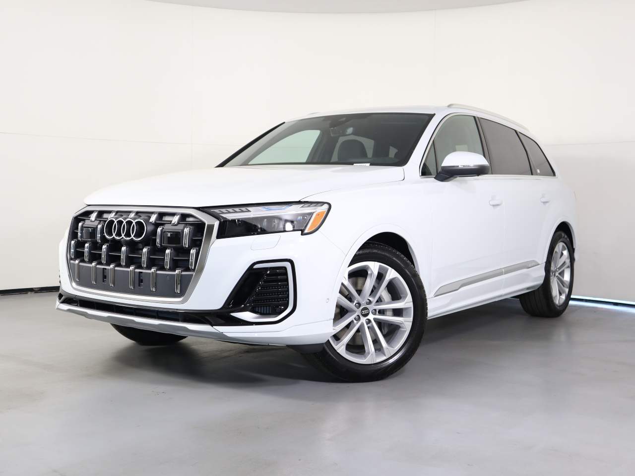 2025 Audi Q7 quattro Prestige 55 TFSI