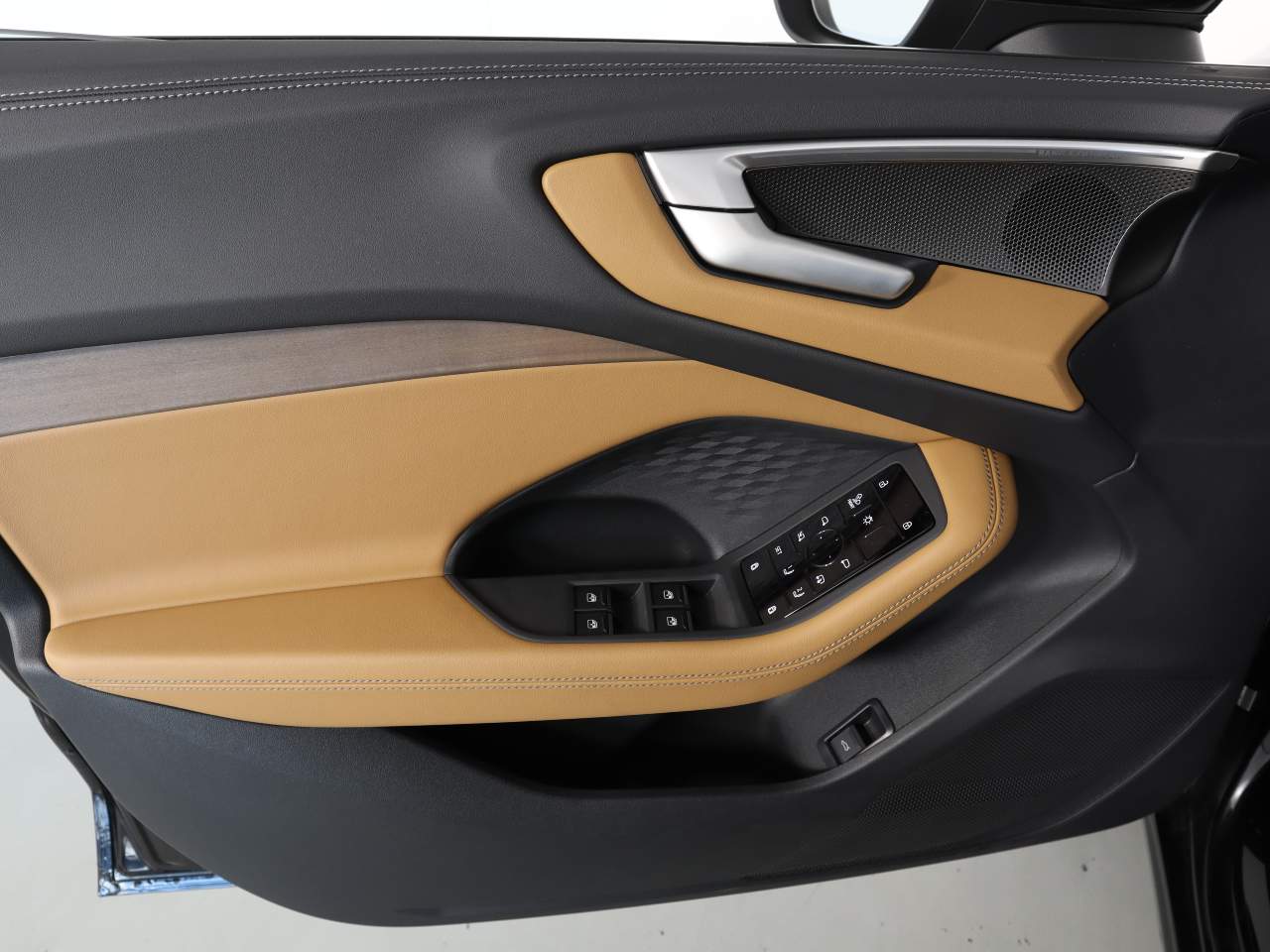 2025 Audi A5 quattro Premium Plus TFSI