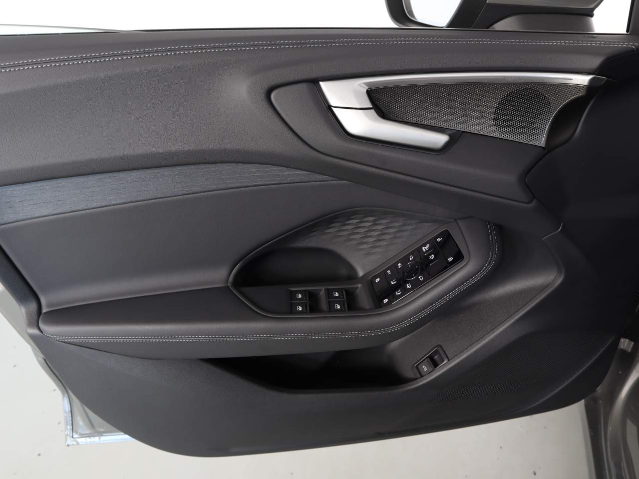 2025 Audi A5 quattro Premium Plus TFSI