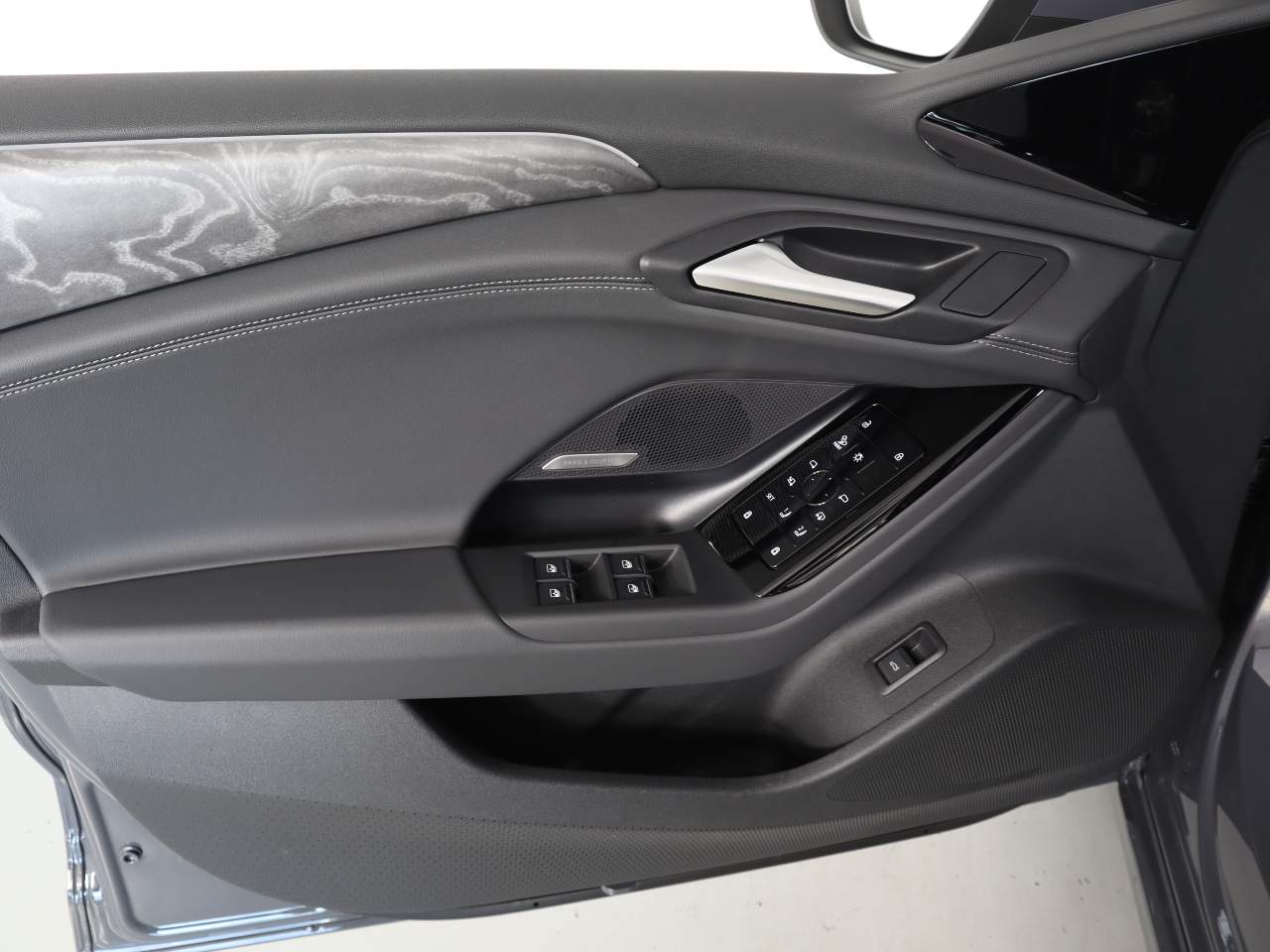 2025 Audi A6 Sportback e-tron Premium Plus