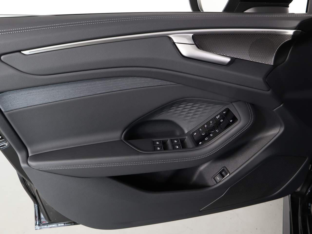 2026 Audi A6 quattro Premium Plus 55 TFSI