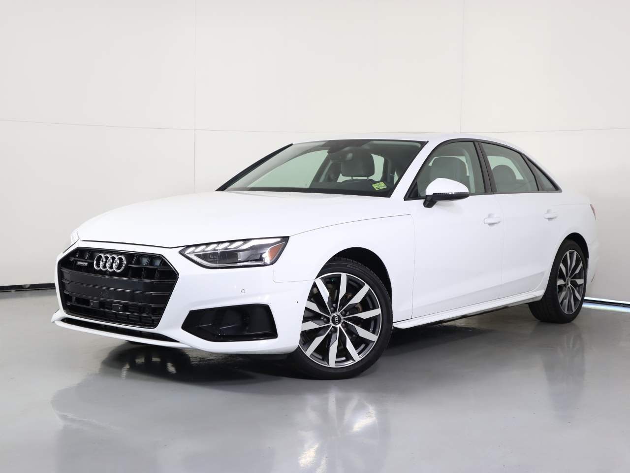 2024 Audi A4 quattro Premium Plus 40 TFSI