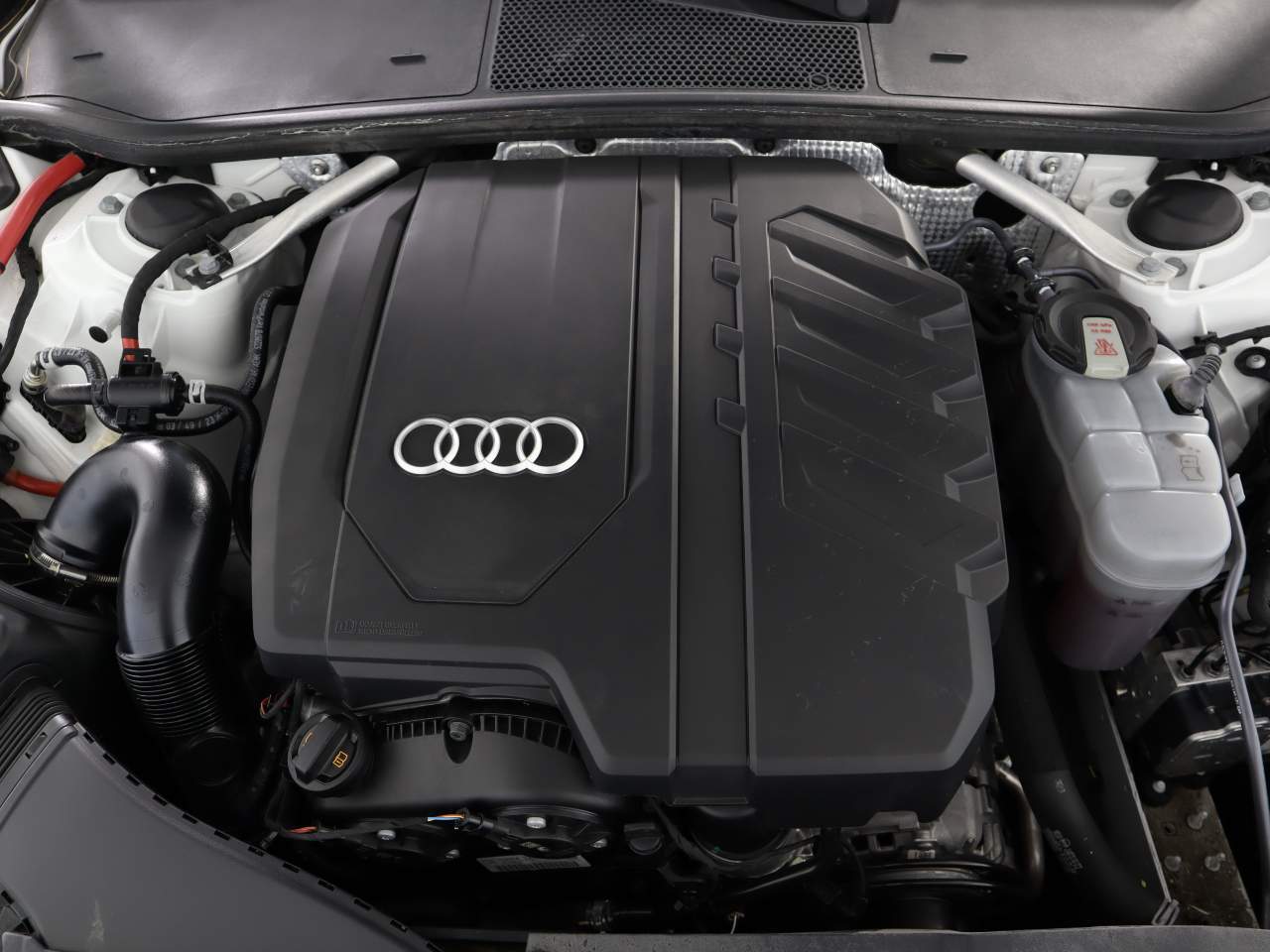 2024 Audi A6 quattro Premium Plus 45 TFSI