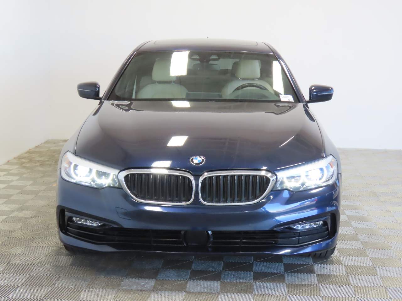 2018 BMW 5-Series 530e iPerformance