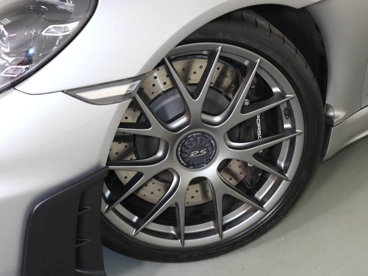 2025 Porsche 718 Cayman GT4 RS