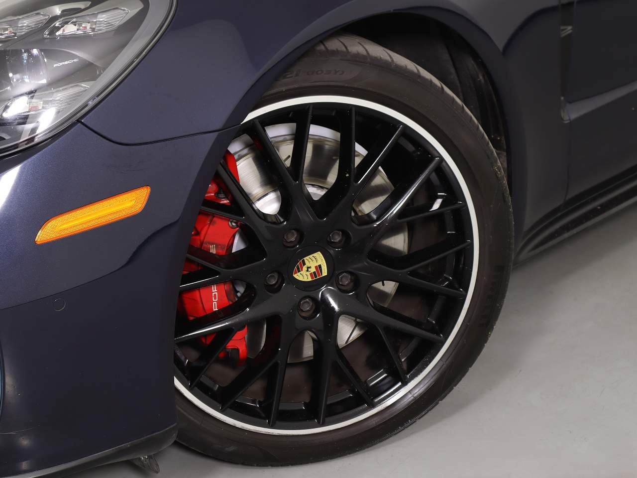 2020 Porsche Panamera GTS