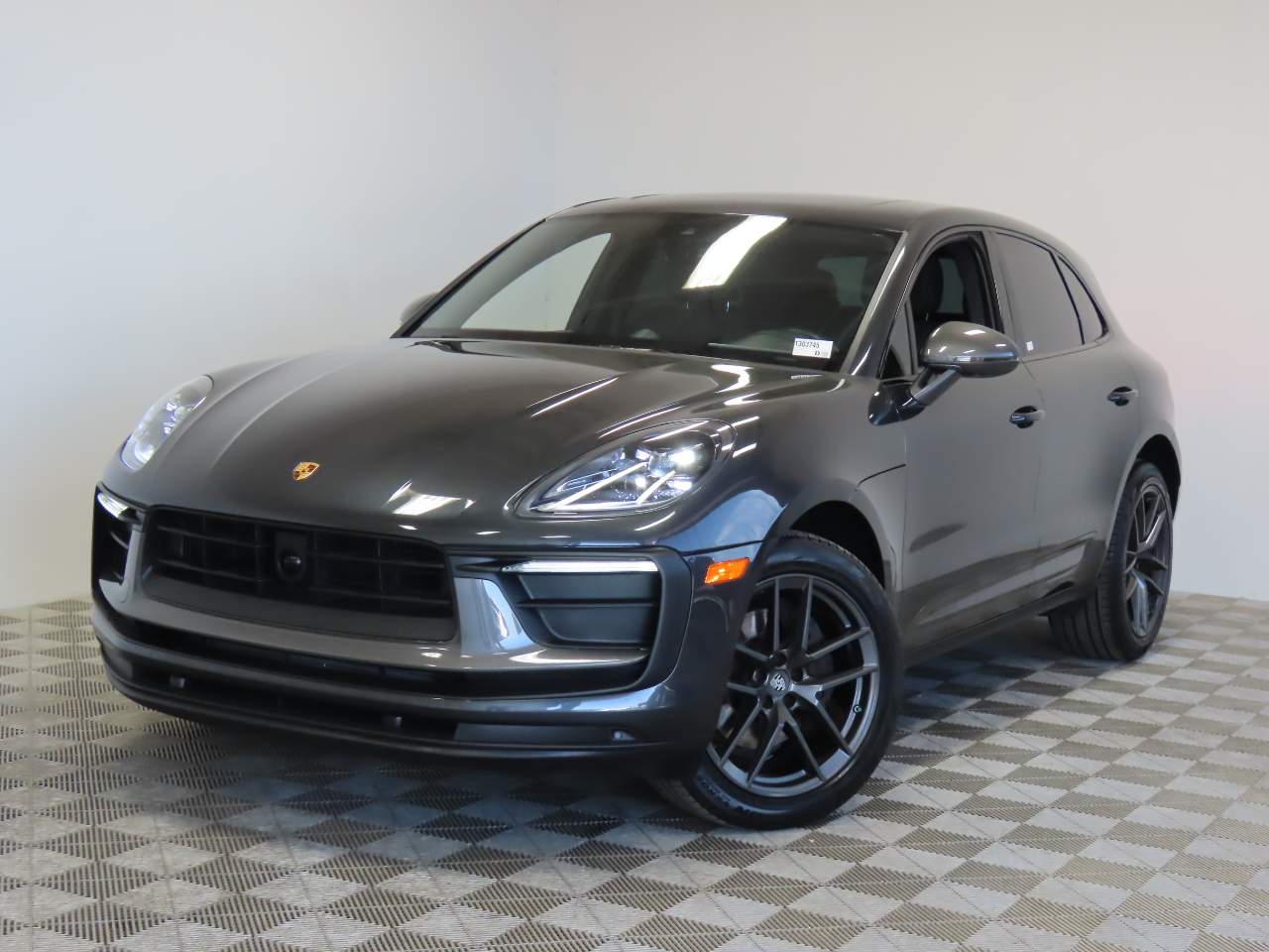 2023 Porsche Macan T